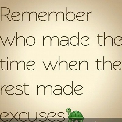 #Dailyreminder #friends #family #quote Saw my boo @umindi360 today, she is the big sister I always wanted and the only person I will let make it with being too busy. She’s building an empire, she has a reason and still came to see me today.