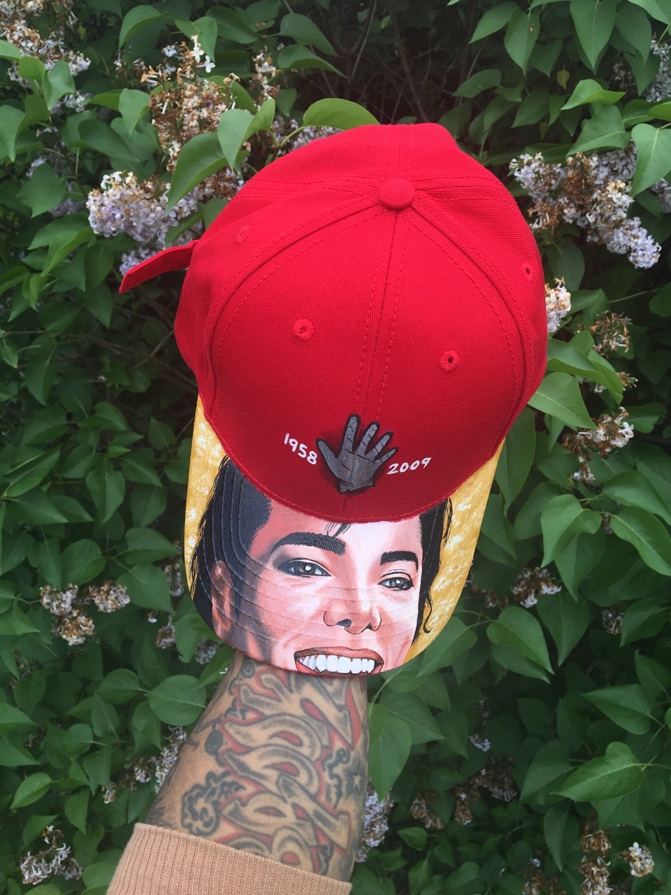 notaperfectmanbutwhois:  eloseeoh:  Art by Chris Ramos (Eloseeoh) 🌺🎨  Are these