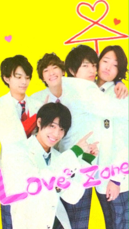 Sexy Zone プリクラ pictures ♥︎ Ha, I wonder what they&rsquo;d look like in an actual purikura booth&rsqu