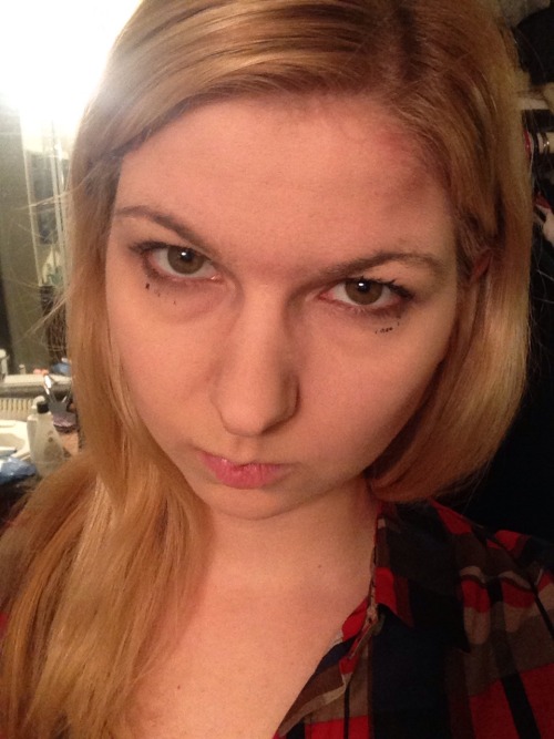 arkadycosplay:snakebitcat:arkadycosplay:I just finished putting on mascara and then sneezed and smud