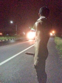 Hitchhiking my way around the world ðŸŒ http://imrockhard4u.tumblr.com