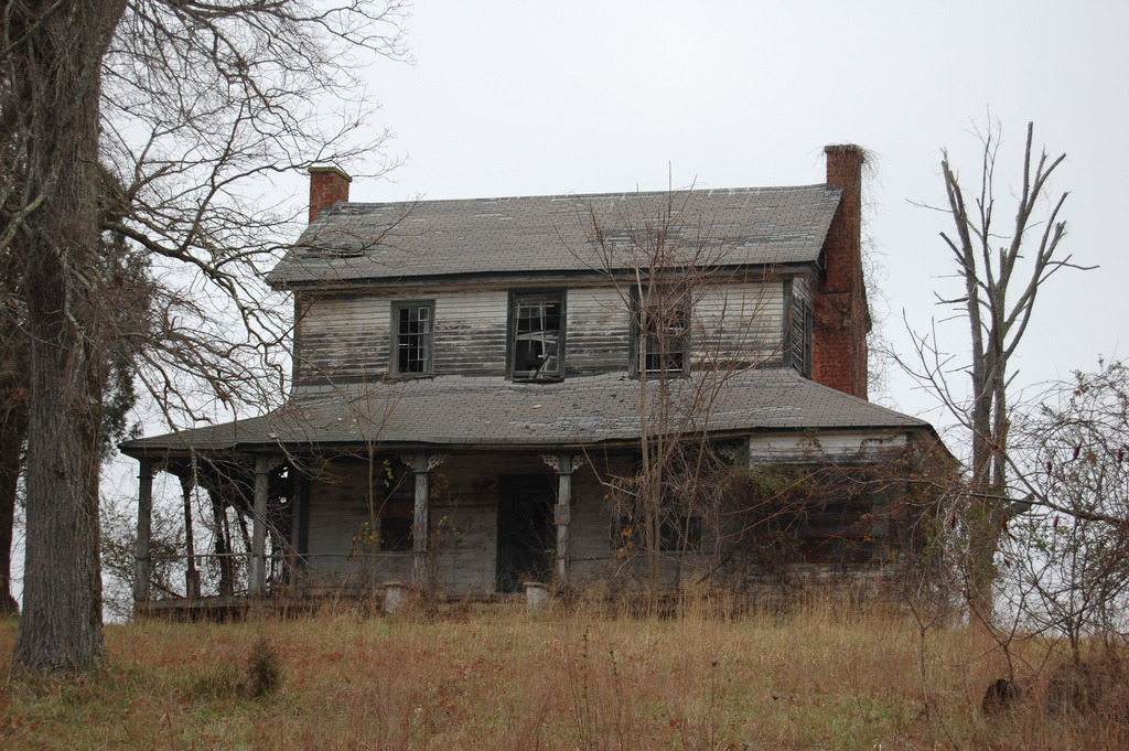drearydoll:  Abandoned House by Christopher Graham 