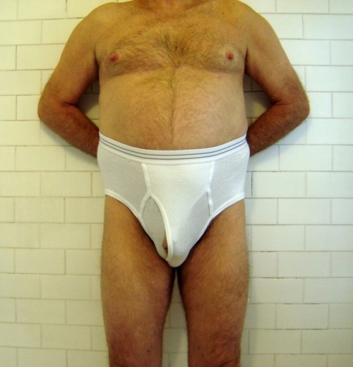 gordomaduro:Mmm busco abuelos