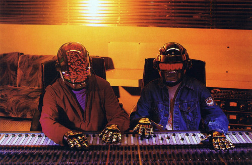 daftpunkhq:Daft Punk for The Face, 2001