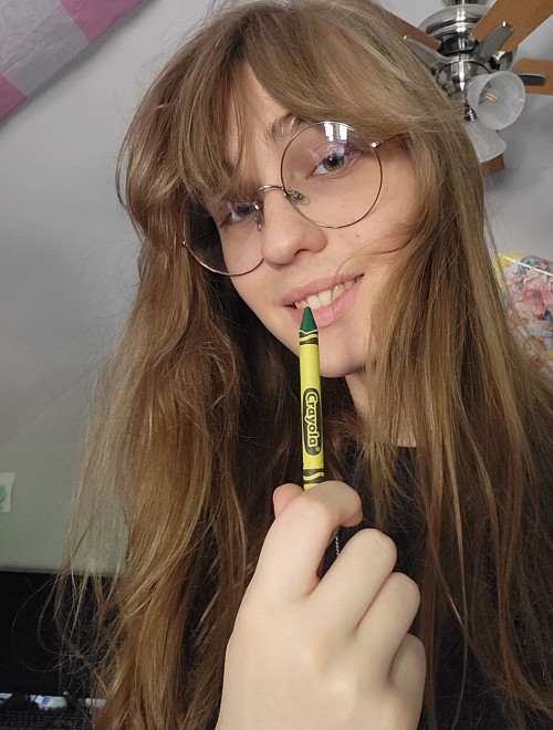 Hi I Think Youre Sooo Pretty And I Would Share A Crayon With You