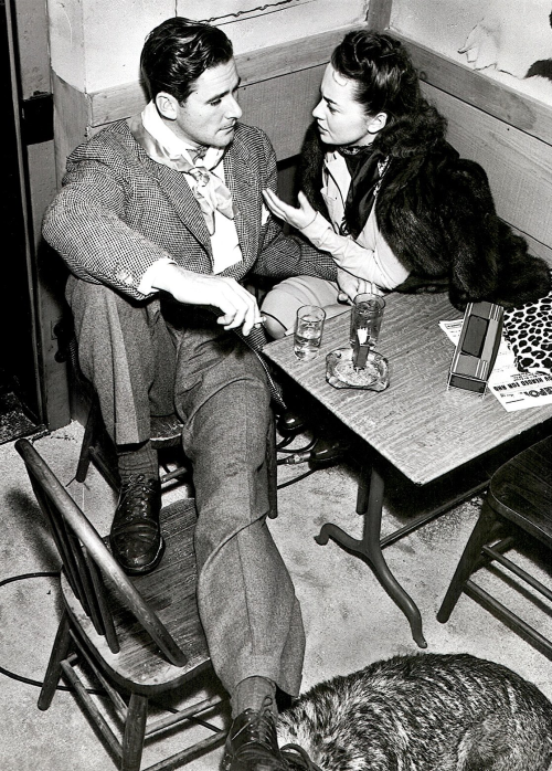 errolflynn: Errol Flynn and Olivia De Havilland in New Mexico for the premiere of Santa Fe Trail (19