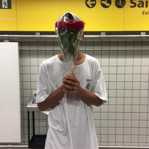 http://streetgrl.tumblr.com/post/158047936647