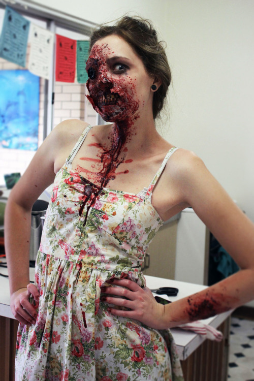 freakmosfx:My Perth Comic-Con zombie makeup.Edit: Here’s part of an answer to your question “how?”: 