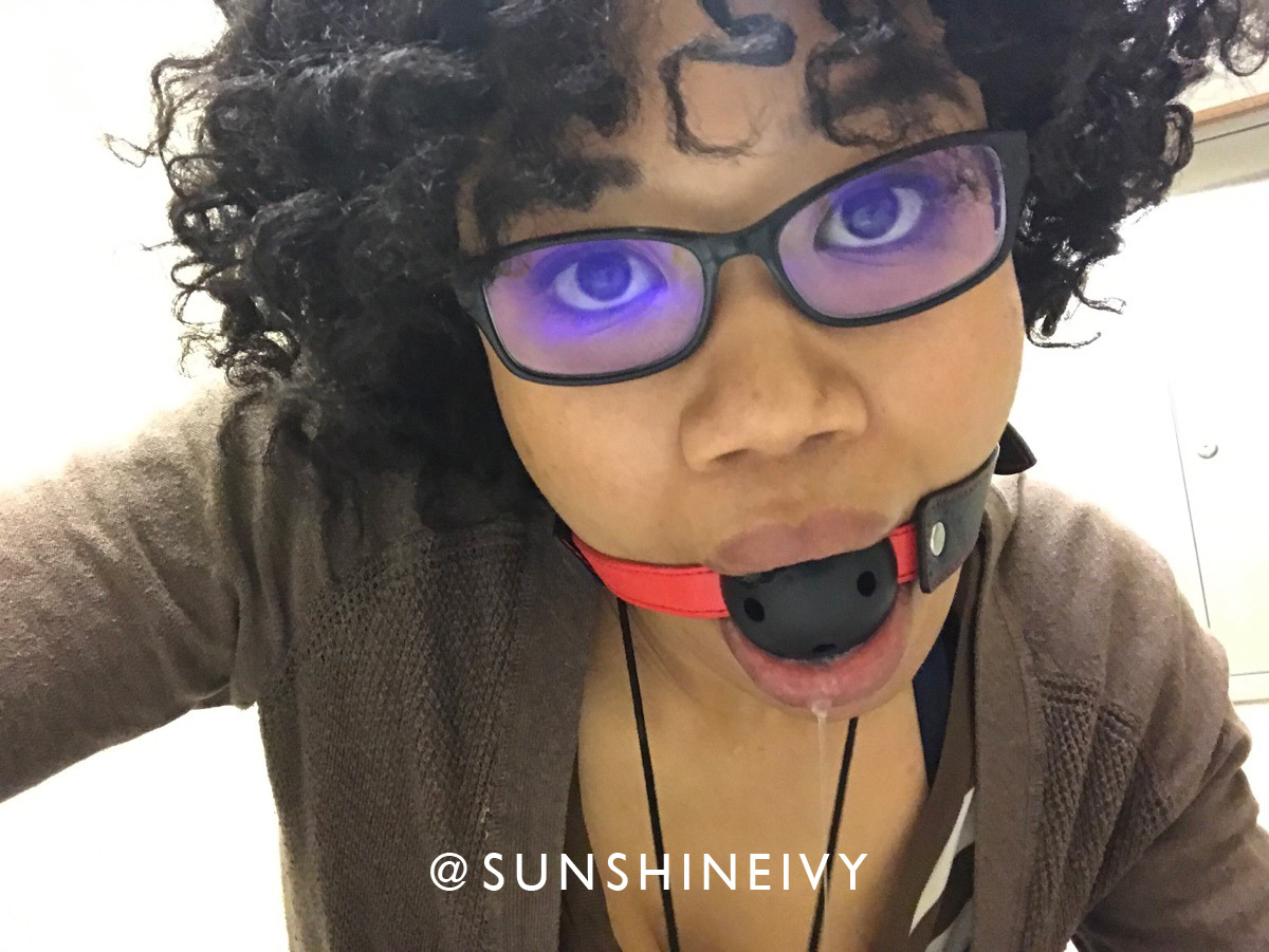 kinkncakes:  masterofivy: She snuck off and took these in the break room… …and