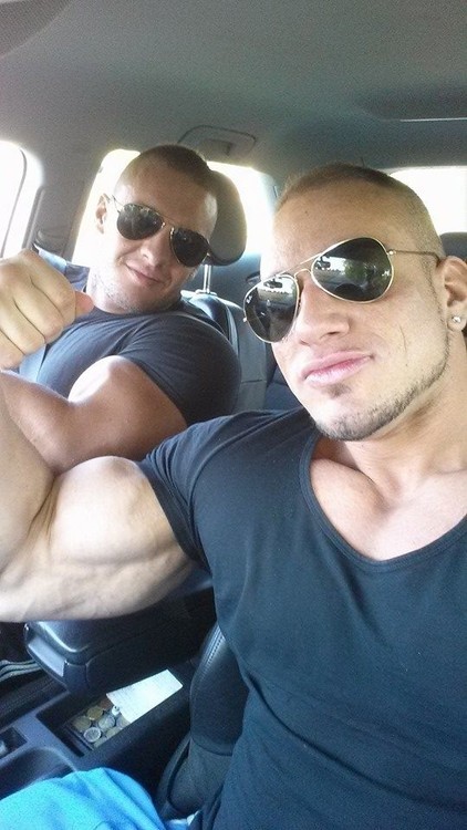 hugesexyooweegooweemen:  drwannabe:  husbands Matteo Torresan and Wesley Gasparotto