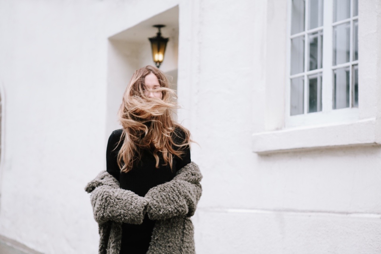 with-grace-and-guts:  Dentellee + Fluers
