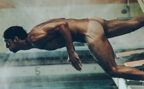 XXX omgnakedmalecelebs:MIchael Phelps in the photo