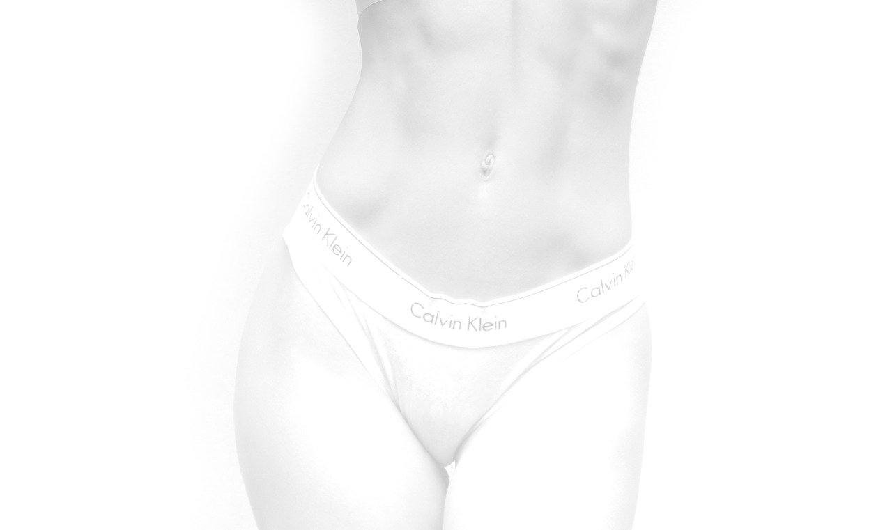 thewouldbesavant:  “soft white”shot by @thewouldbesavantModel | Vanessa