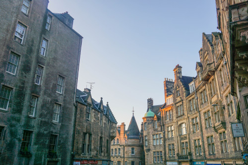 exploringelsewhere: Edinburgh at Dusk // Edinburgh, Scotland // March 2016