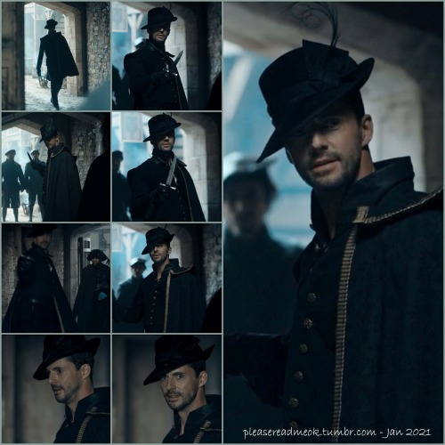 pleasereadmeok:Matthew Goode looking goode in hats No. 102A Discovery of Witches season 2. [Pics - A