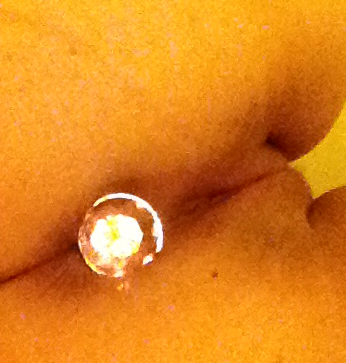 emchris44:  For those wondering about my butt plug :) 
