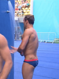silverskinsrepository:  Diving: Tom Daley 