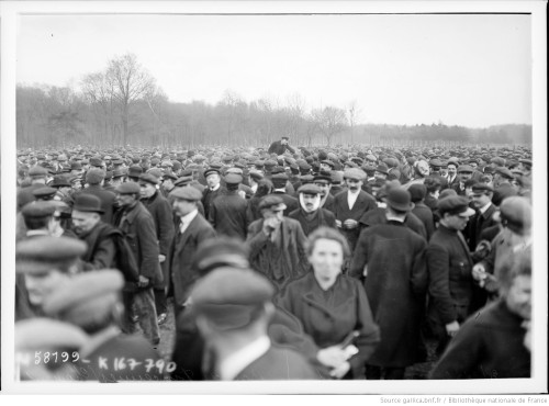 Railway strikes in Paris (February 1920).  There were two series ofstrikes that year – one in Februa