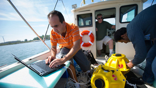 Potential underwater Wi-Fi making waves
The chirpy and bulky underwater modems are as slow as dial-up phone systems from 30 years ago.