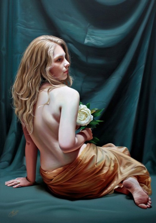 unknowneditors:  Christiane Vleugels is an artist currently based out of Antwerp, Belgium, where she produces highly-detailed figurative oil on canvas paintings. We’re Unknown Editors. Check us out on Facebook & Instagram