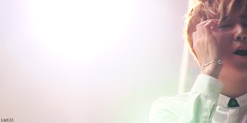 lms33-blog:  118-120/∞ gifs of Kevin Woo 