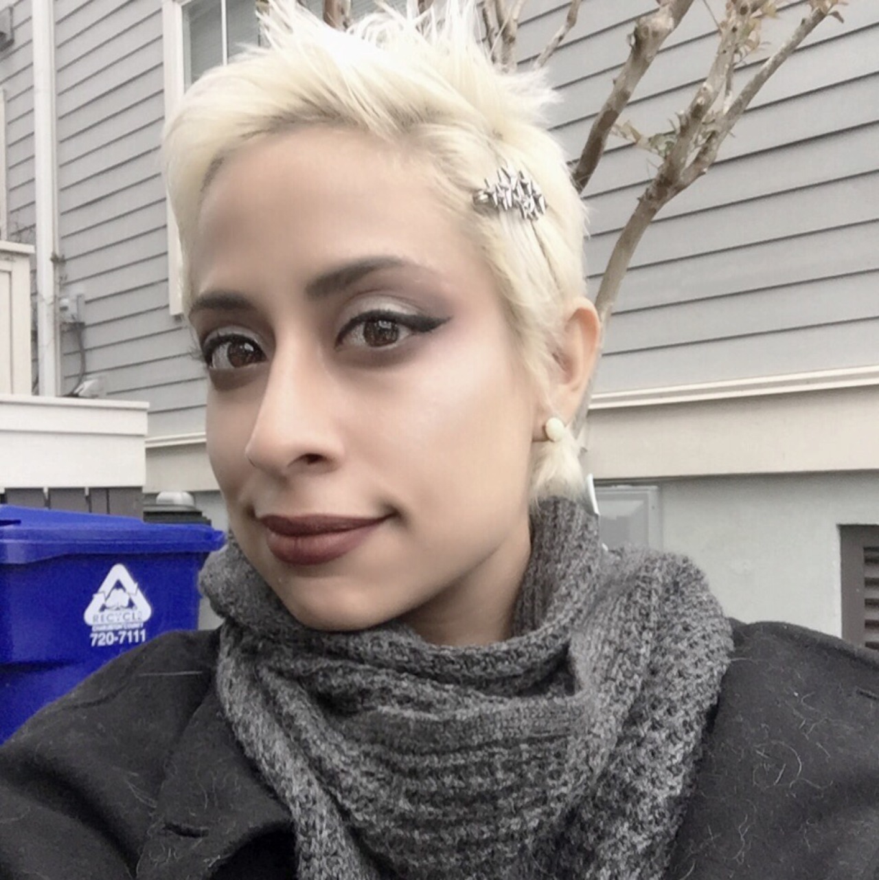 astralizey:  It’s so cold! I haven’t posted outfits this week because I’ve