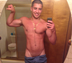 bromofratguy:  Sweaty package all I care