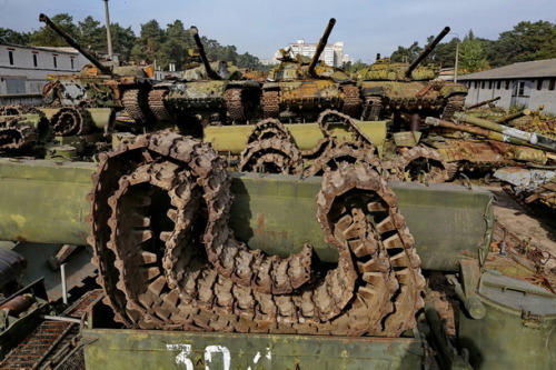 hell-diver:  dreamingofcossackia:  Tank Graveyard outside Kyiv, Ukraine. October 2015   