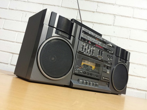 Hitachi TRK-9005E Ghetto Blaster, 1984