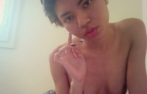 getmoneydollaz:  samsungsandiphones:  Chicago!!!! FRESH OFF THE SKYPE   http://getmoneydollaz.tumblr.com