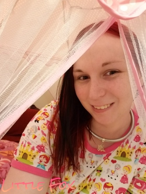 littlefox83:Haven’t posted any new pics in a while, so I  decided to have a play day in my new @onesiesdownunder princess onesie.  #abdl #regression #littlespace #diapergirl #diapers #princessfox #onesiedownunder #mommysdiapergirl #mommysgoodgirl