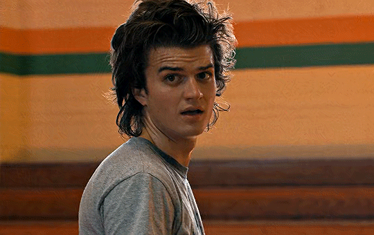 For the love of all that is Steve Harrington — stearnliing: fuck