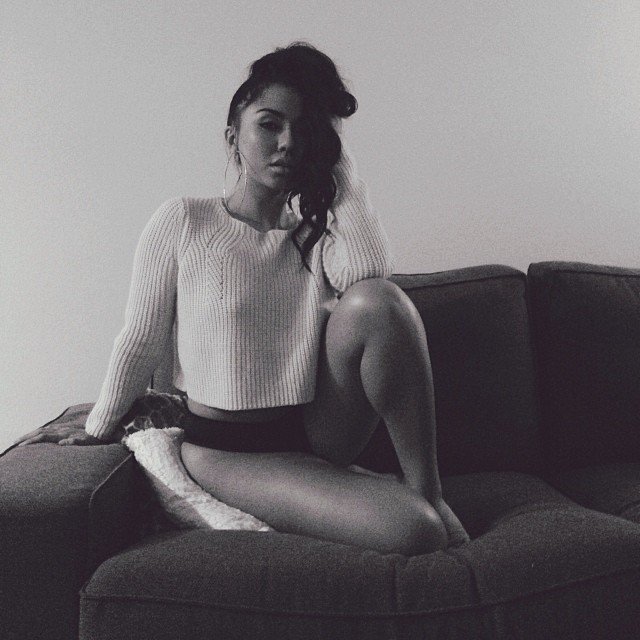 countrygrammer:  Patiently waiting….