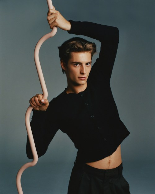 justdropithere:  Timothée Bertoni by Oliver Hadlee-Pearch - Arena Homme + Winter/Spring 15