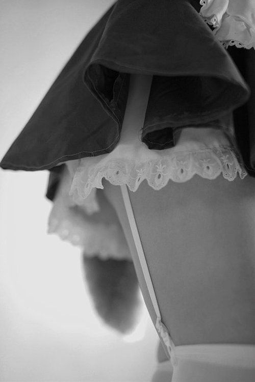 bellassweetembrace:  Touch me… bella ;-)
