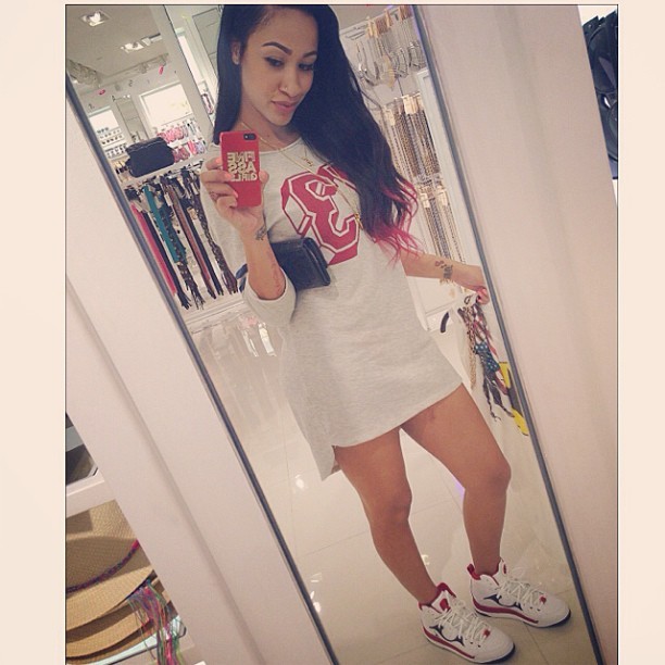 Bad bitches link up