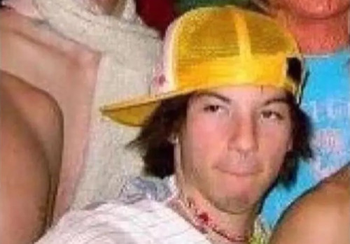 tearinmaheart:Fetus Josh Dun masterpost 1/?