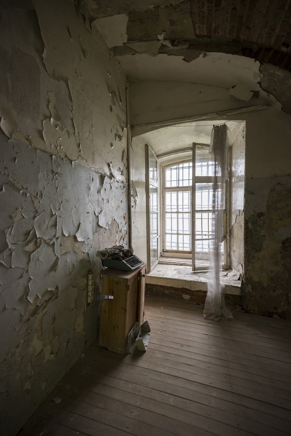 yuriorbital:  Walls that saw too much Abandoned Soviet Prison Opened in the 1840