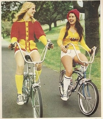girls-on-bicycles:  Girls On Bicycle
