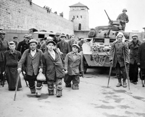 historylover1230:Crippled survivors of the Mauthausen concentration camp a day after the camp’s libe