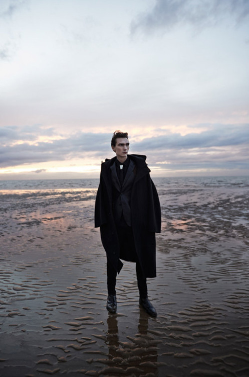 ibbyfashion:Gryphon O'Shea by Olgac Bozalp, L'Officiel Hommes Germany