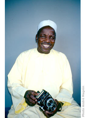 Malick Sidibé by André Magnin