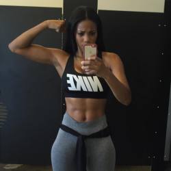 getfitwithnic:  Mirror Flexies from Yesterday’s