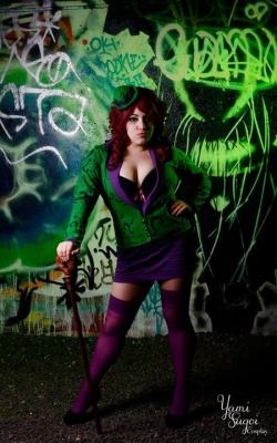 comicbookcosplay:  Yami Sugoi [yamisugoi.tumblr.com] as rule 63 Riddler Photography: Sebastian Gambolati 