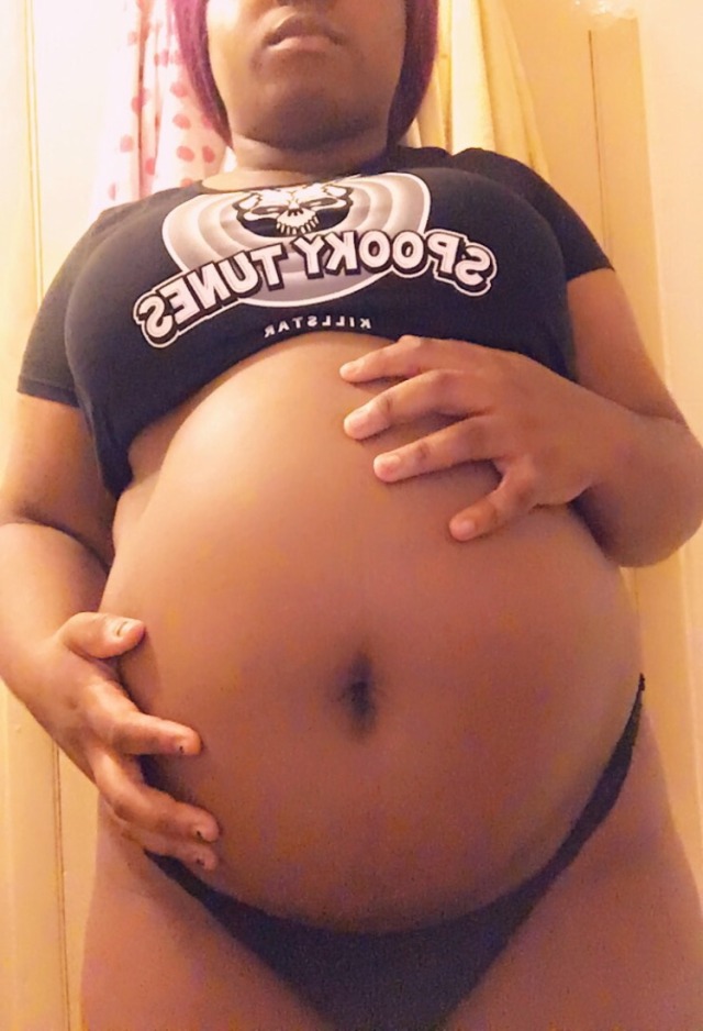 luvchubbibunni:My Belly gets bigger and bigger and it takes even more food to stuff myself I guess I’ll do two burritos next time with wine instead of soda I got a decent size belly tonight really round and stuck out 