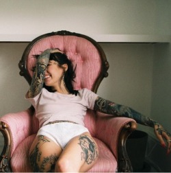 tattoobodies:  Hannah Snowdon