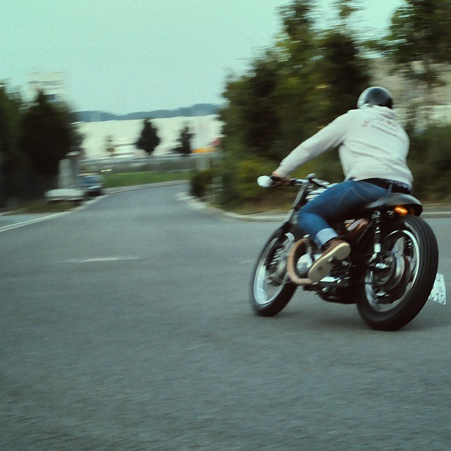 klassikkustoms:  #Honda #cb350k #Flowstyle #KlassikKustoms #flo(w)racer