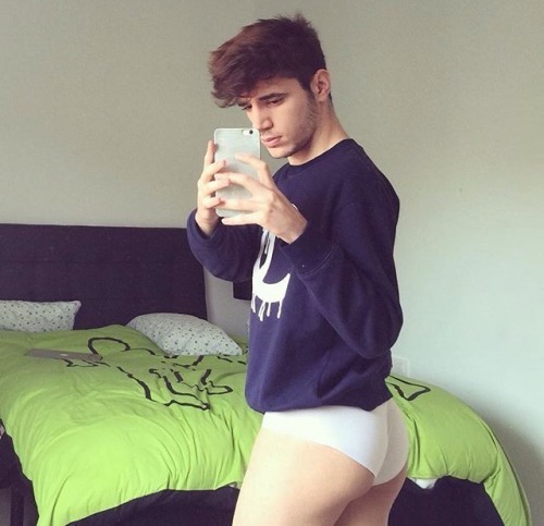 go-pumas:  Best Feature = Butt.