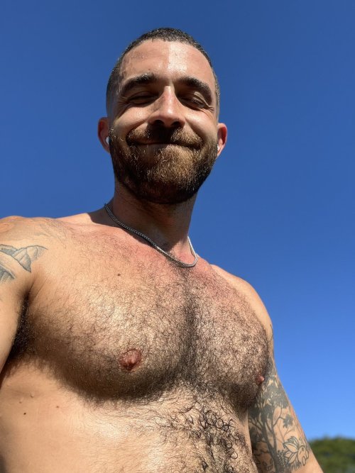 https://hairysweatysmelly.tumblr.com/post/703503561764552704