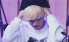 clrao-deactivated20170612:   kai touching his hair and acting stupid and putting